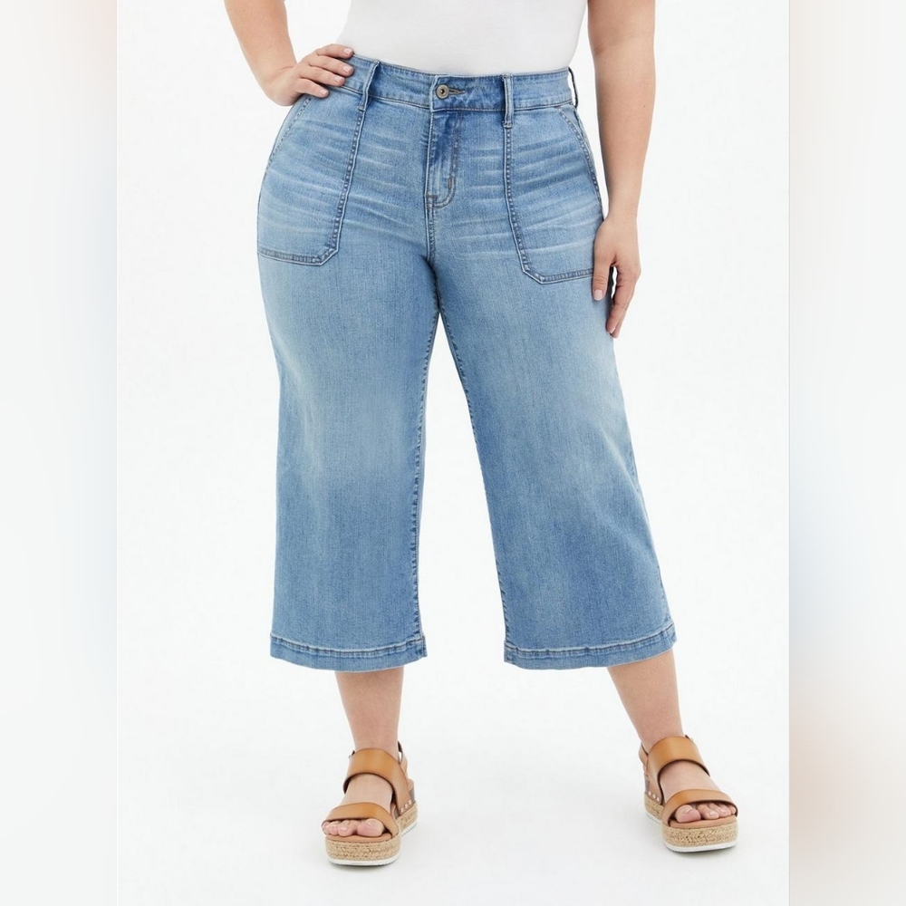 Torrid High Rise Wide Leg Crop - Size 28 - Never Worn